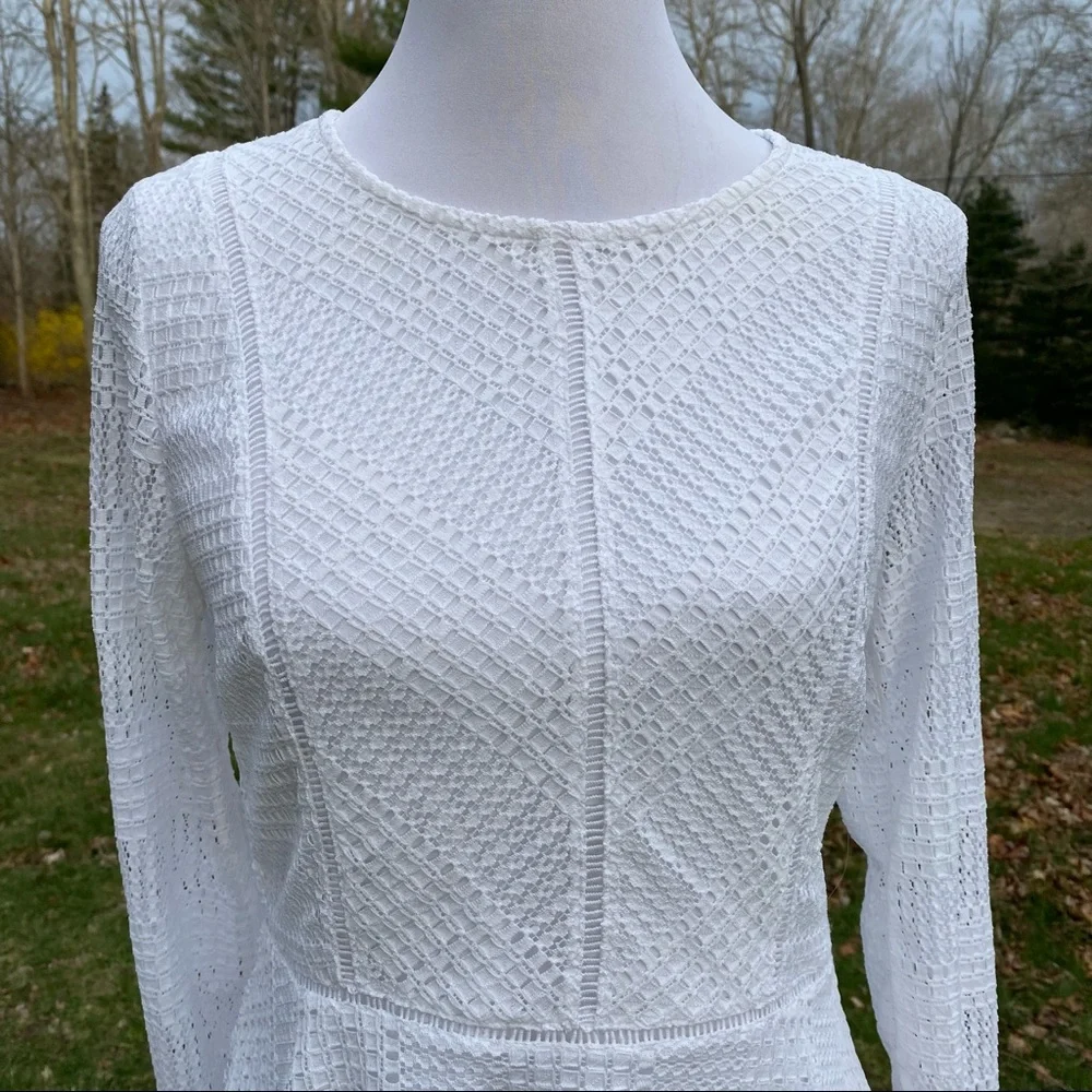 BANANA REPUBLIC TOP BLOUSE WHITE LACE PEPLUM LONG SLEEVE CREWNECK SIZE S